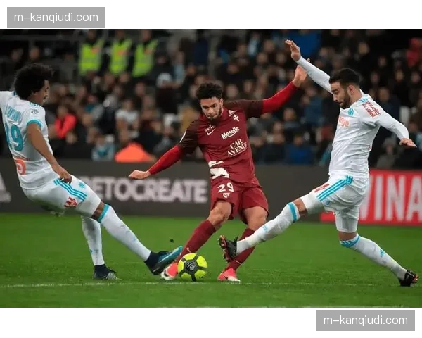 保级六分战：洛里昂对阵梅斯，输球一方将深陷降级区